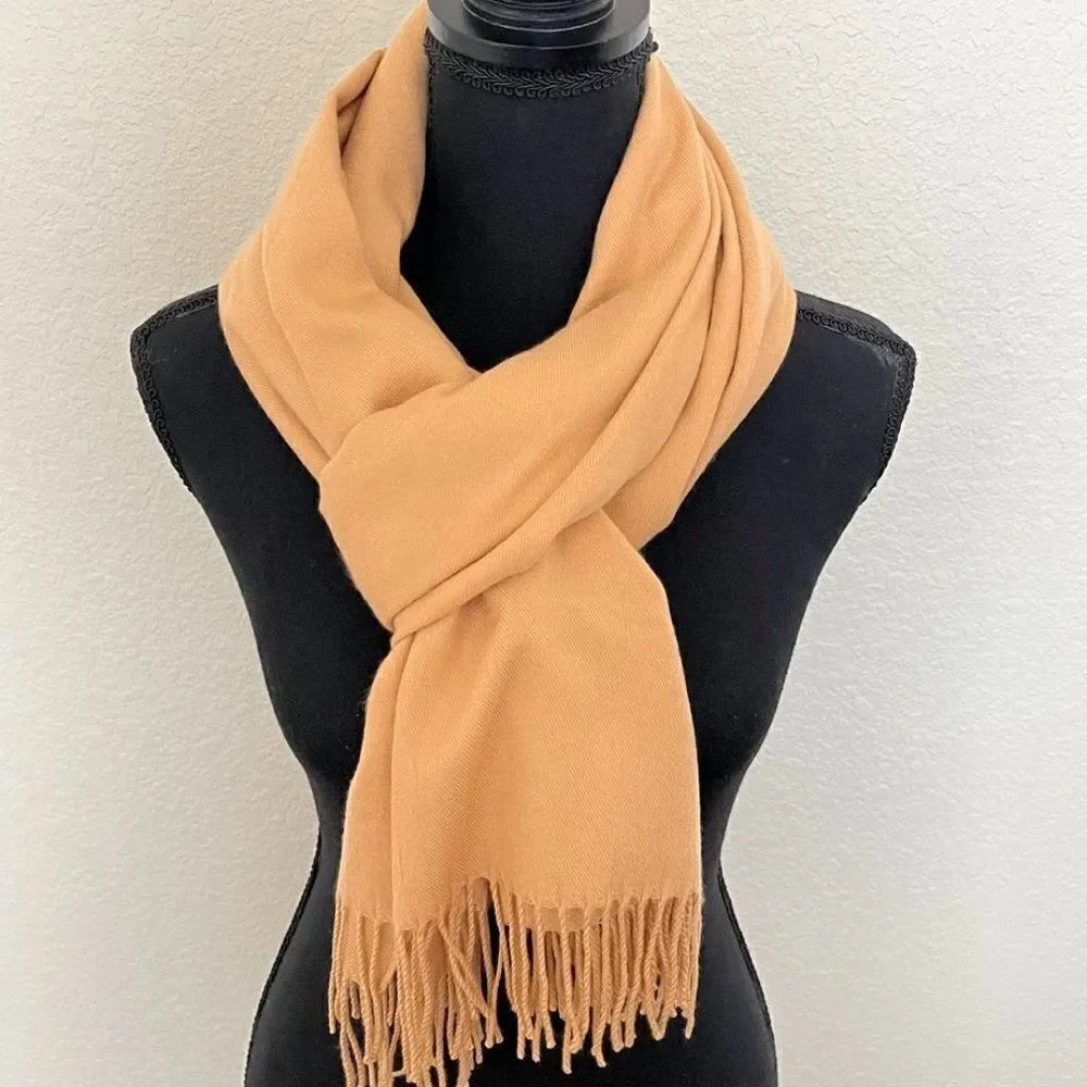 Soft warm scarf made of a mixture of acrylic and cashmere condition new …